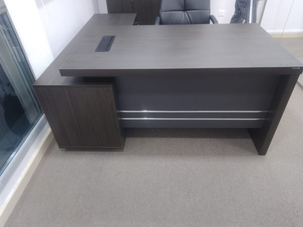 OFFICE DESK (L) 120CM X (W) 70CM WITH PEDESTRAL 3 DRAWERS